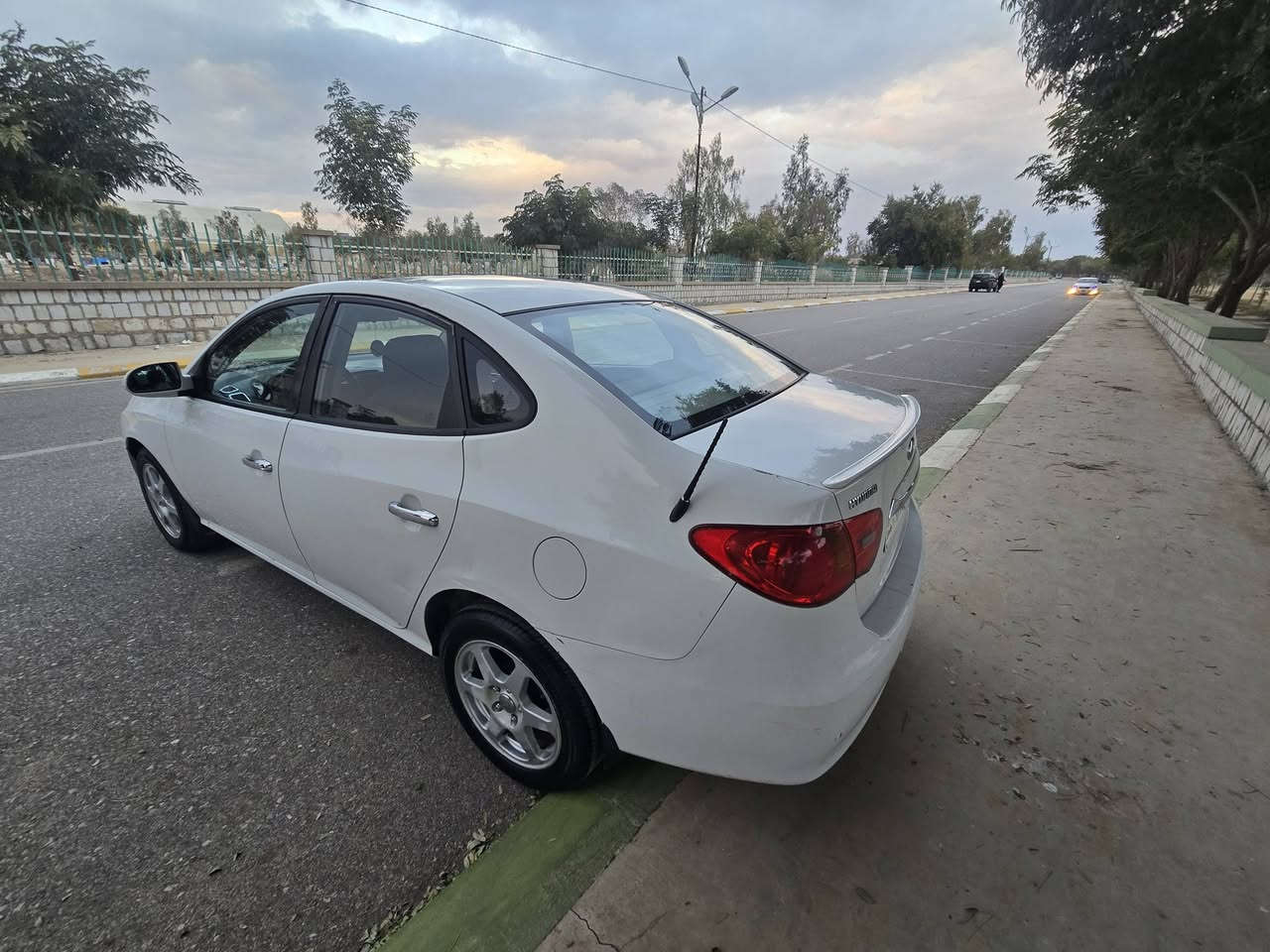 النترا ساغ
2011
شاشة كاميرة 
تةبريت ساردووگةرم بةسراوة 
1بارجةو بةلةية بؤياخي هةية 
بئ دةعموو ليدراوي 
بئ مةسرف
استنساغي سةنةوي لةكةلة بةشةرتي ئةوة حجزي لةسةر نةبي ت و مالي مةدةني بةشةرت 
سعري 57مةجاليكي كةم 
شوين كةلار 
***********
