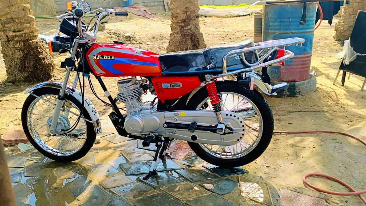 السلام عليكم دراجه للبيع شلامشه اوراق اصول واحد و 100 وبيها مجال***********
