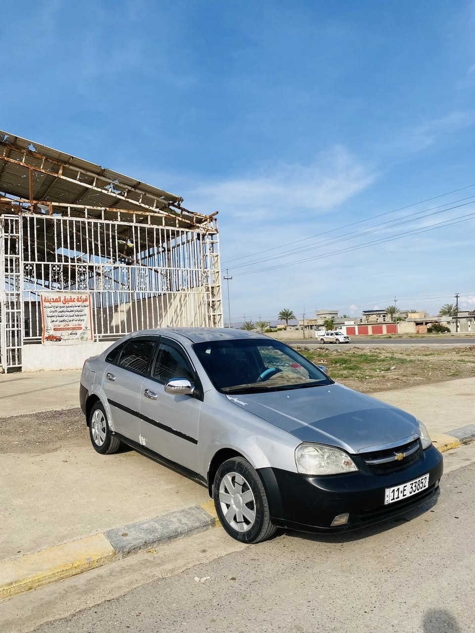 السلام عليكم
للبيع او مراوس 
اوبتره 2004 محدث 11
مصبوغه عام بدون حادث 
رقم دولي بغداد تحويل مباشر
محرك كير شرط كير عادي
صدر تخم تاير كهربائيات شاشه زنون
مكاني بيجي 
السعر45 
اتصل ***********
