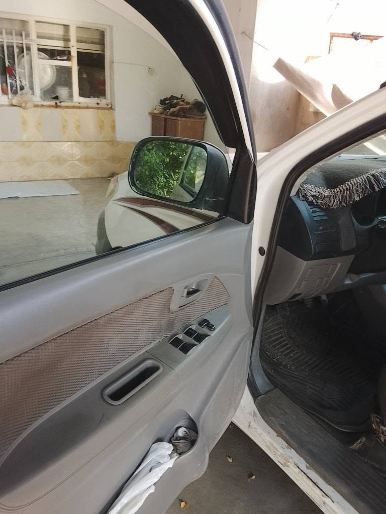 تویوتا مەرزیە 2008
گیرو مەکینەو تەبرید تەقەو ڕەقە بەشەرت
بێ بۆیاخ چەن پەڵەیە بچوک ساردی هەیە
سەنەوی ڕەقەم تازەیە تاکو 2029 بەناوی خۆمانەوەیە 
شەرت تحویل غەرامە بڕاوە کۆبۆنی بەنزینی هەیە 
چوار تایەی تازە سعری 142 ومەجال
ژمارەی خاوەنی ***********
***********
شوین کەرکوک پەنجا عەلی كركوك, العراق
