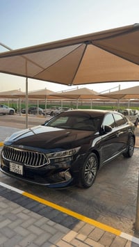 للبيع كيا كادنزا  موديل 2021 السياره وكاله خليجي مواصفات السياره  مانع...
