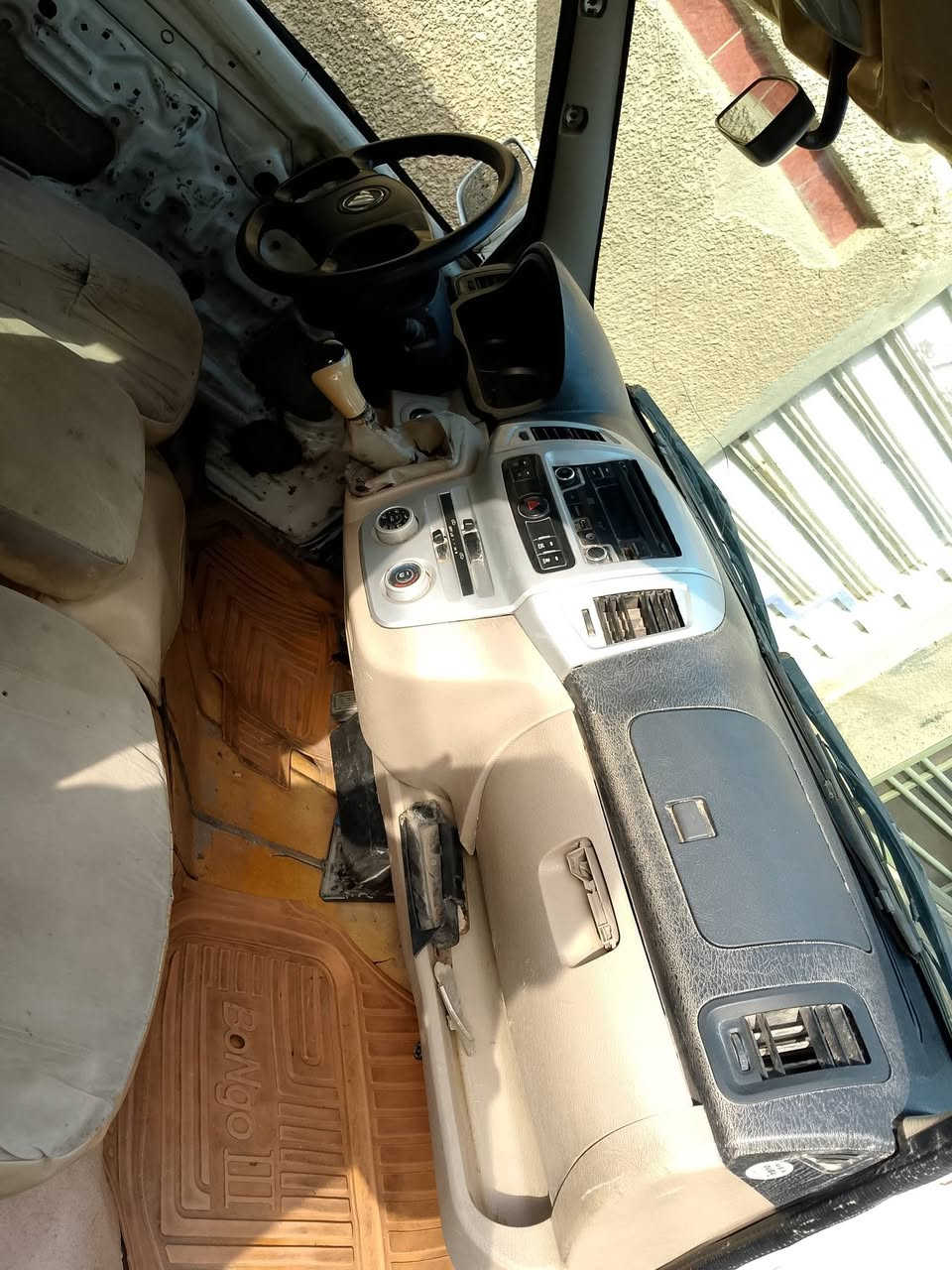 السلام عليكم H1موديل 15سياره جاهزه نقص بس بطاين مال باب تخم تاير مكينه وكسر فتون رقم نكليزي طالع باقي استلم من الحسينيه سنويه صار 5اشهر من سقطت بيه صبغ سياره تحويل ثانيوم مكان سياره بغداد شعب سعر ٦٥وبيه مجال ***********
