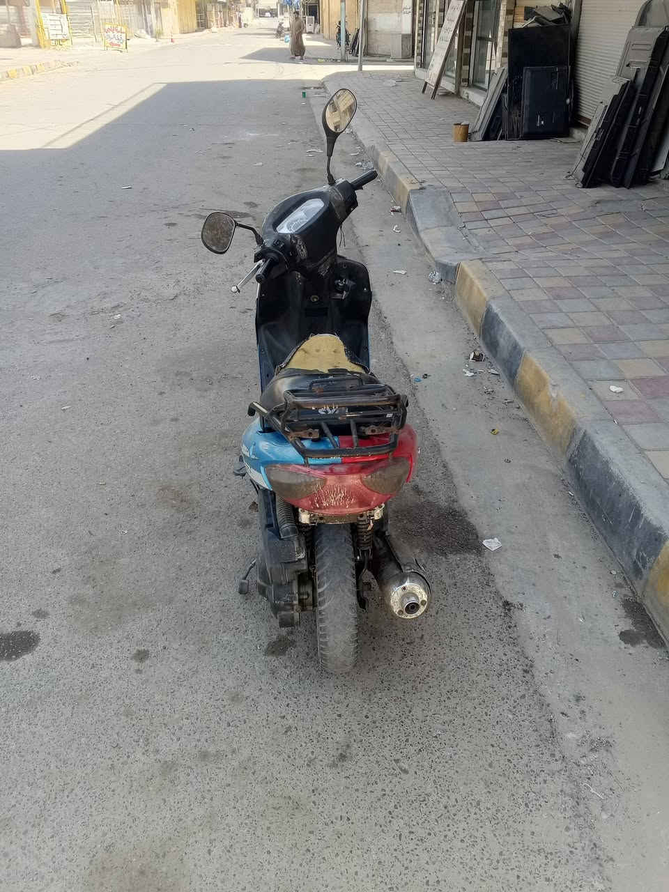 السلام عليكم دراجه ساي 125للبيع السعر 225وبي مجال العنوان الرمادي للاستفسار الاتصال علا***********

