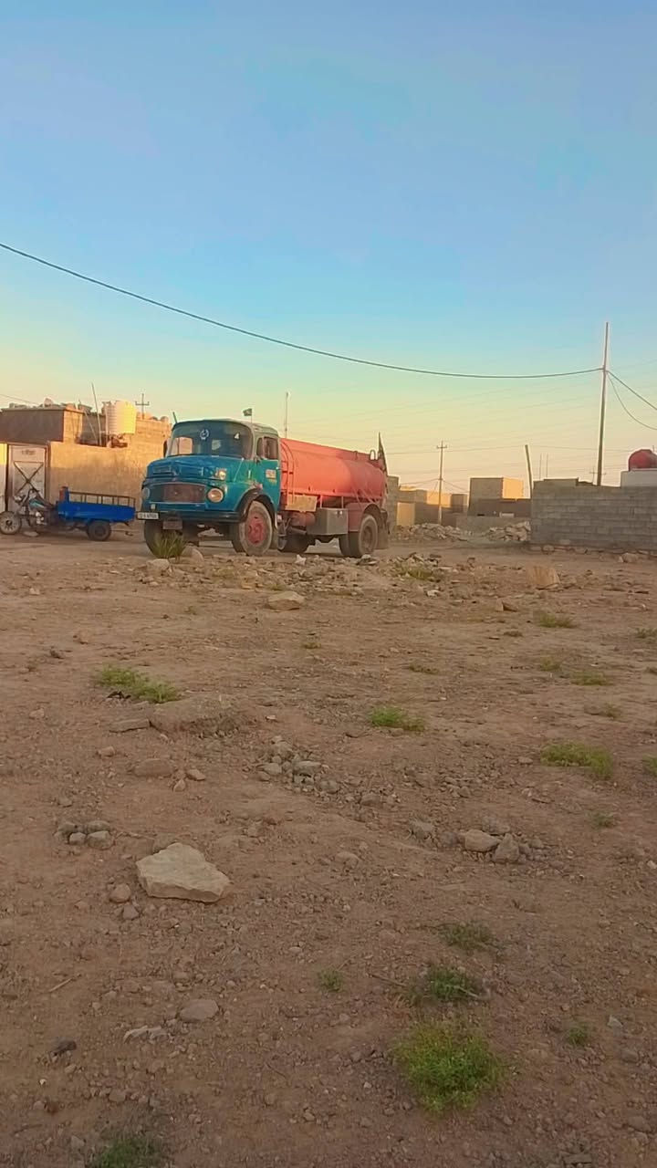 ابو رديل للبيع موديل 82 
مقفوله كفاله عامه 
رقم نينوى انجليزي 
***********
