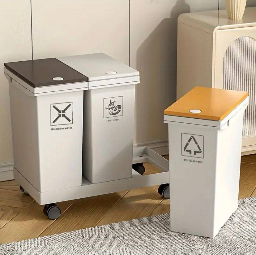 السلام عليكم جنط سفر كامرات عندي هواي غراض ***********
