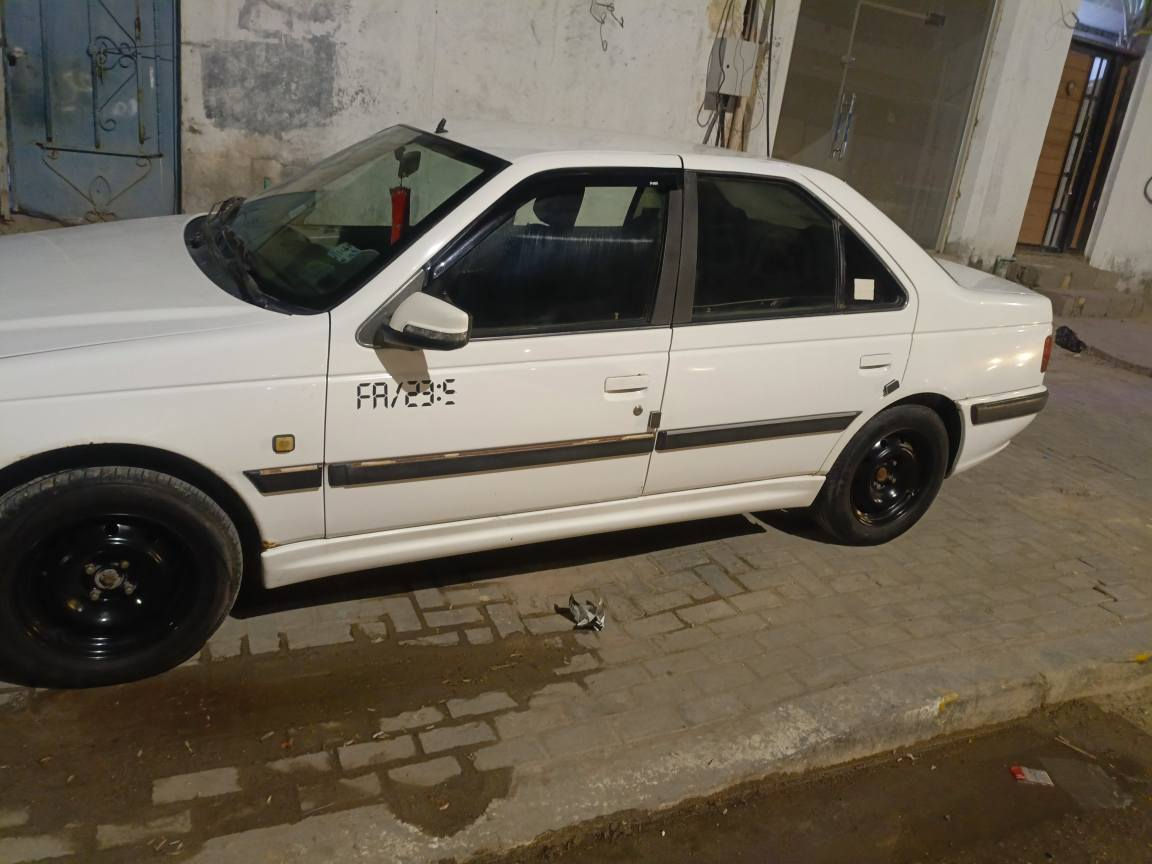 سلام عليكم سيارة بيجو موديل 2018مكفوله كفاله عامه من ضربه ول تبديل ول صبغ مكينه وكير  تبريد ثلج رقم بصرة باقي 8شهر صير حرة وكاله مضمونة سعر 54بيه مجال ستفسار *********** مكان سيارة البصرة حي الحسين البصرة, العراق
