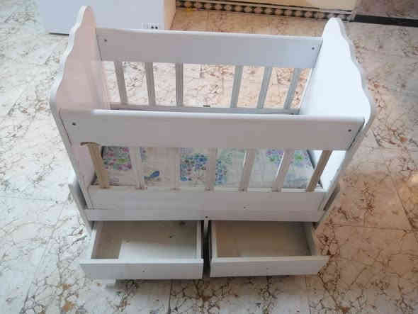 تخت طفل هزاز 2 مجر 
السعر 25،000
***********
