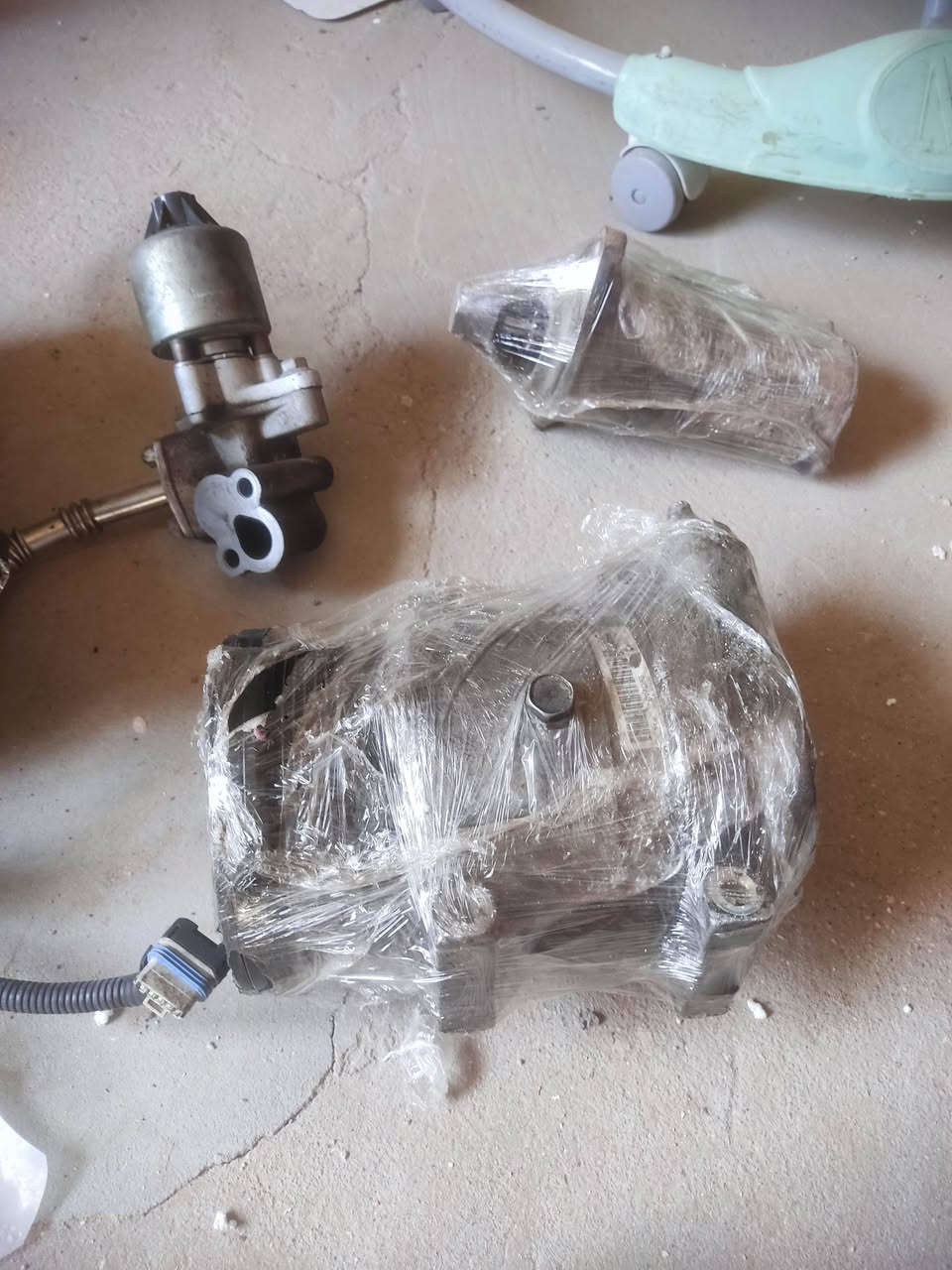 غراض افيو وابترا گصة نظافة 100% الي يحب يتواصل على الرقم ***********
