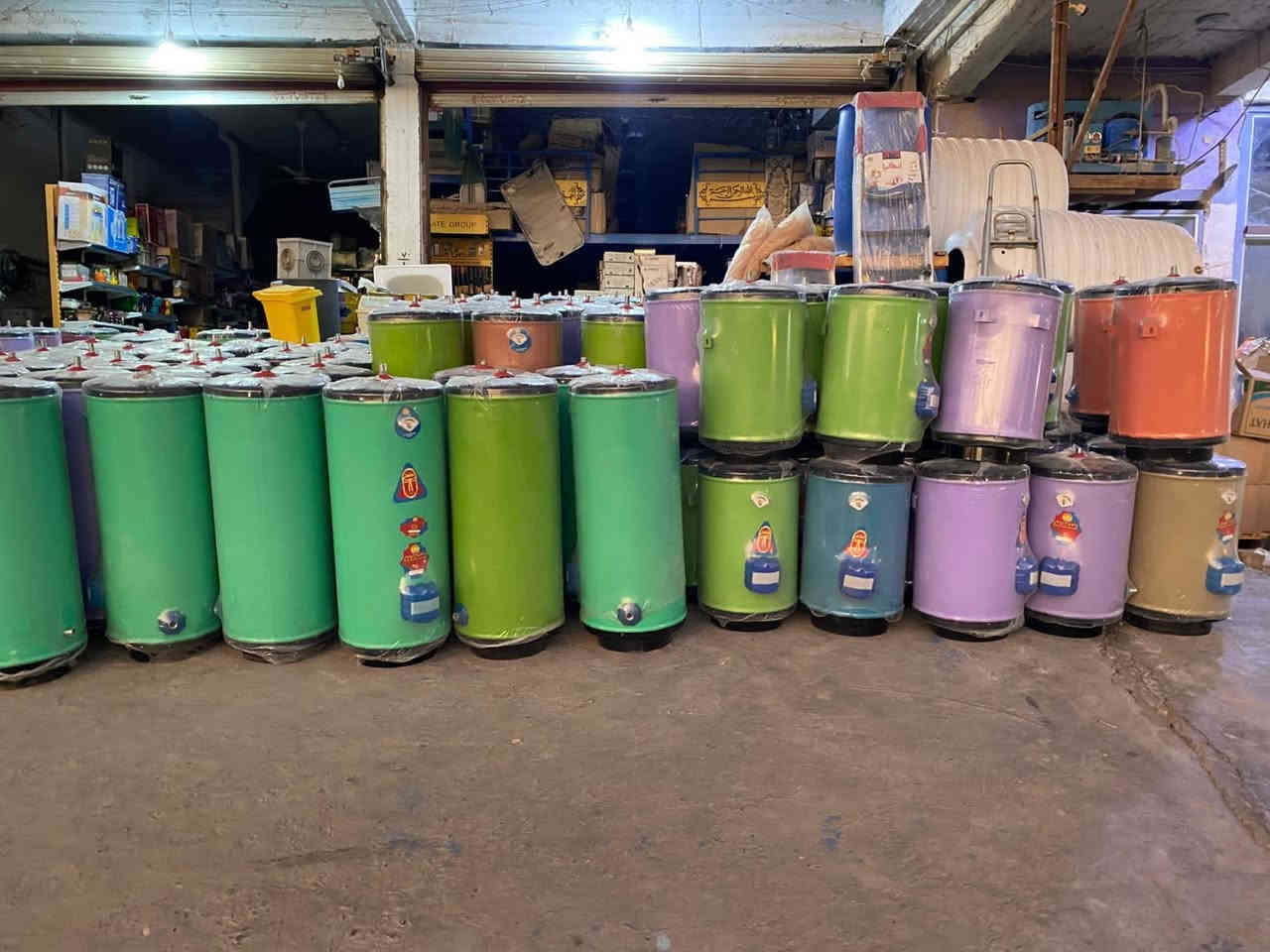 وصل لدينا سخان طحان  (١٦٠ لتر - ١٢٠ لتر - ٨٠لتر) (جمله--مفرد) العنوان طويريج شارع الجمعيه السايدين مقابل البو عزيز بجوار مذخر الأدويه ومدرسة الفضل الاهلي للاستفسار الاتصال( *********** - - ***********)
