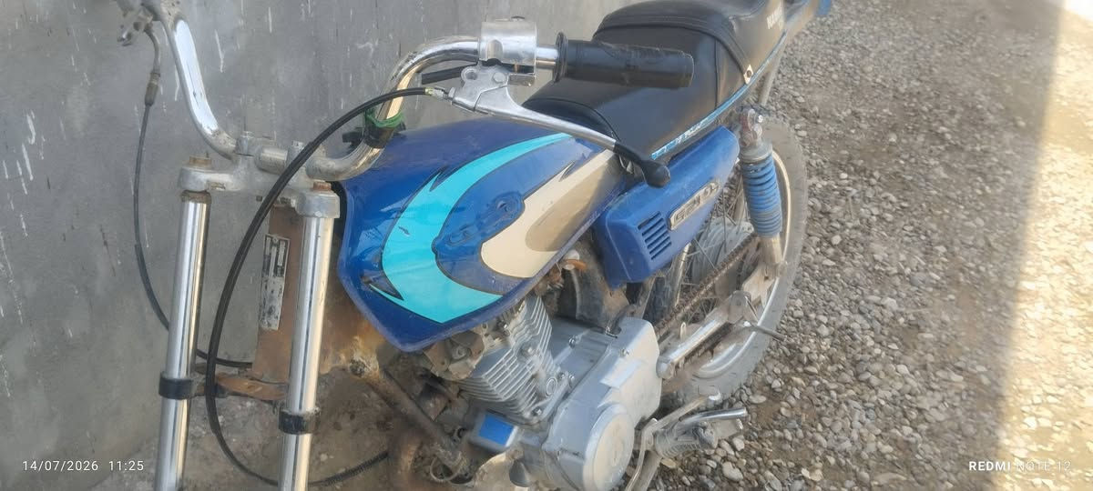 السلام عليكم دراجه نامه اوراق دراجه بيه بس هذا المؤشر عليه لحيم فقط مكان البصره قضاء المدينه السعر 325
رقم الهاتف ***********
