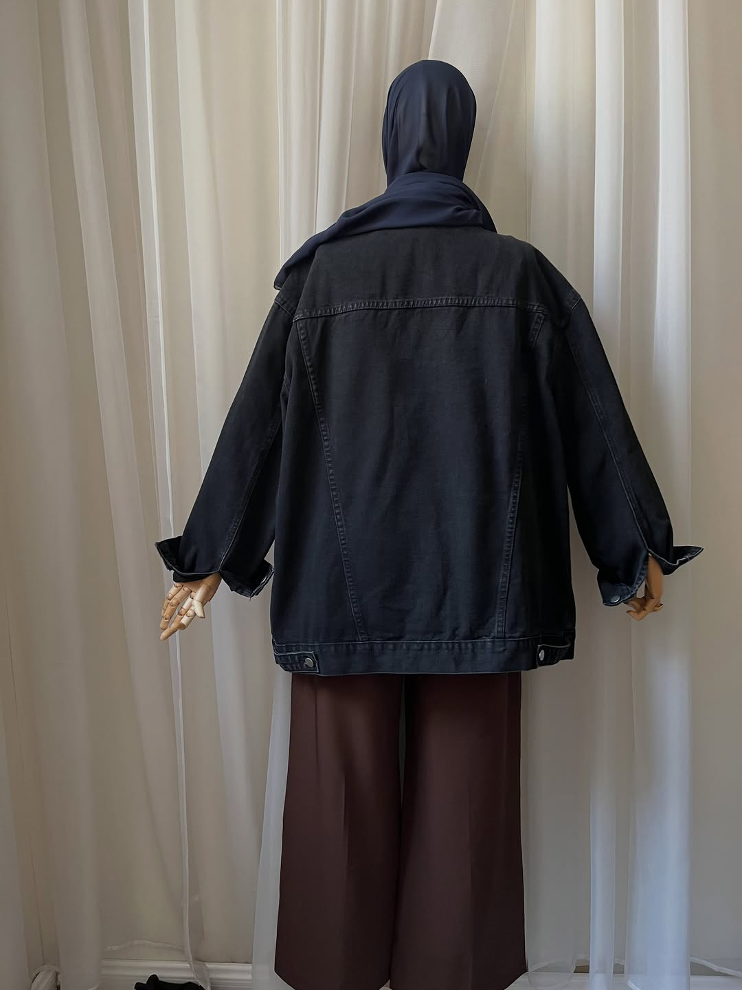 ⁨ السعر/38 الف (فقط جاكيت ) 🖤⚫️🤎
الوصف/ جاكيت جينز 
القماش/  موسمي كوالتي جداااا عالي 
القياس/موفرين ( 36 الى 50) يكون هاف
الطول/72 سم تغطي الورك 

بنطرون قماش كيلوت لون جوزي 🤎
السعر/27 الف 
القماش/دبل كريب يجنننن كوالتي عالي 
القياس/ موفرين 38 الى 46
الطول /كيلوت كامل

توصيل🚕
لكل محافظات العراق ( 5 الف )

تتوفر خدمة دفع عن طريق زين كاش
وماستر كارد⁩⁩⁩⁩


**إذا كنت صاحب هذا الإعلان وتريد حذفه لأي سبب، رجاءا أرسل رسالة إلى الدعم الفني**