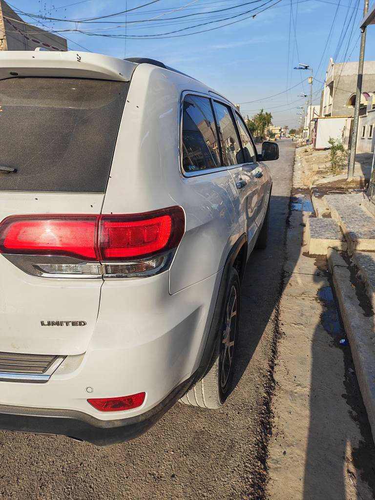 جيب شيروكي ليمتد خليجي موديل 2020 رقم دهوك باسمي للبيع سعره ٢٨٠ مكاني بغداد *********** بغداد, العراق
