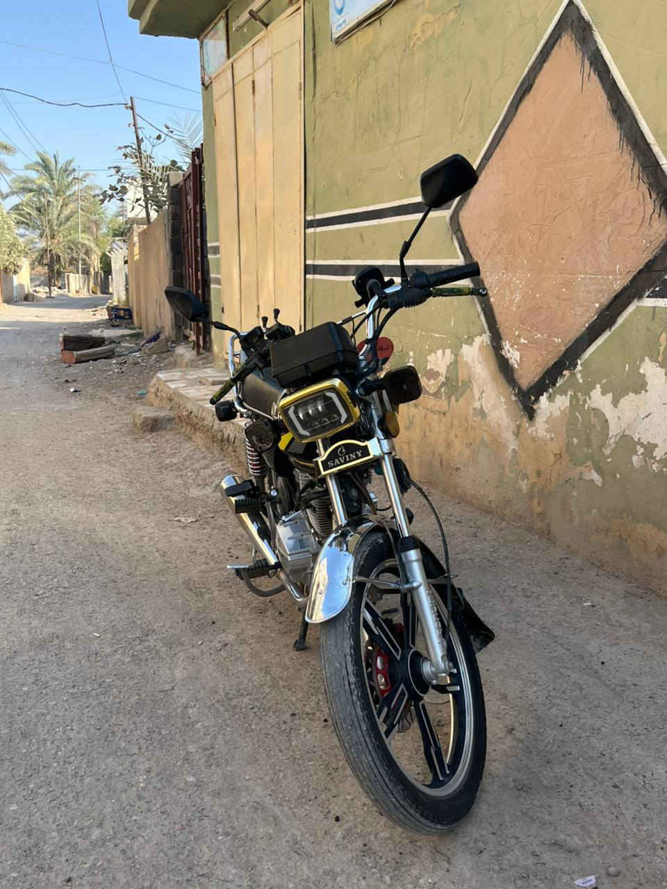 سلام عليكم دراجه سيفان للبيع موديل 23اي نقص مابي دراجه تخبل صالنصه جعره دراجه كلهه شغاله كامله سعر 575او بيهه مجال مكاني الخالص رقم الهاتف ***********
