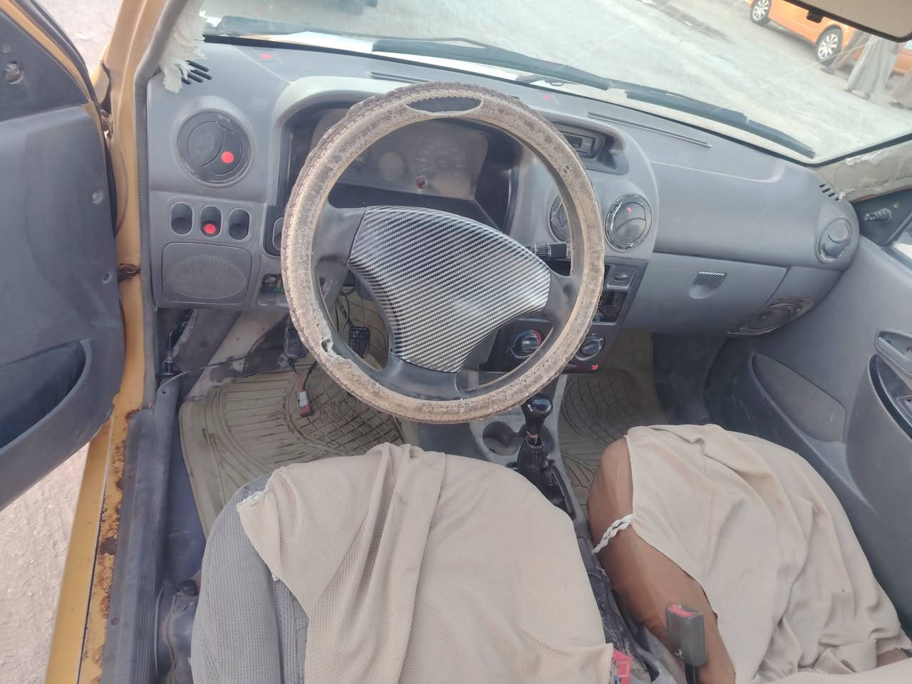 سلام عليكم سايبه مديل 12 مكينه بيه بخار وكير تمام رقمه بغداد ألماني كهربائيات شغاله تخم تاير جديد رقم راعيه عدي بس ماتعهد بتحويل سعر 14 وبيه مجال للاستفسار لاتصال *********** مكاني ديوانيه
