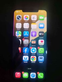 ايفون 11برو ماكس الجهاز مامفتوح ولاداخل تصليح  نضيف حيل فقط شاشه مثل م...