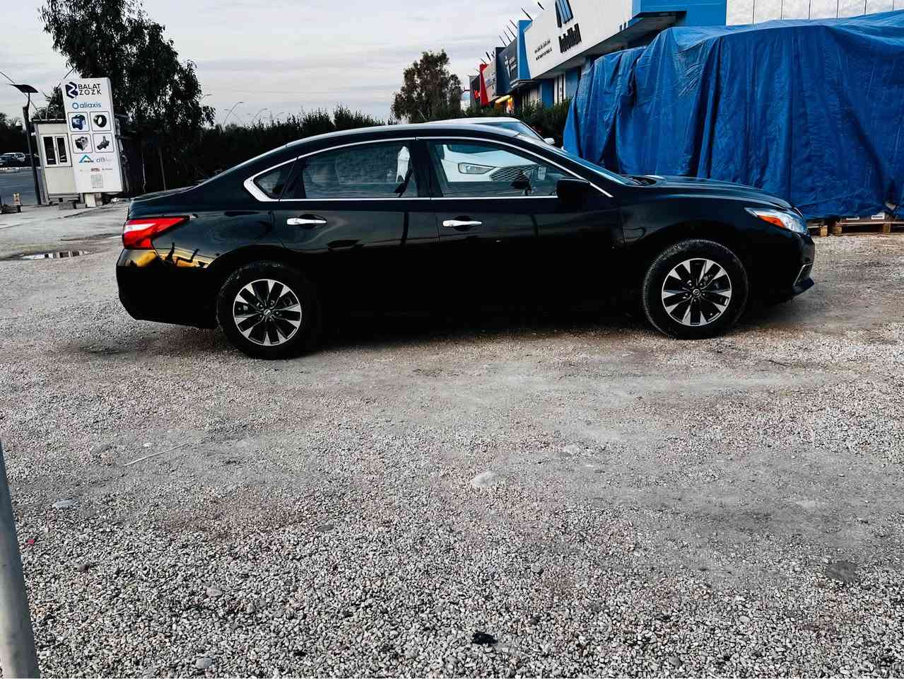 نیسان ئالتیما مودیل 2017رەشی قەران
مواسفات ڤولیوم شاشە کامیرا جام کارەبا
ئاوێنەکارەبا ویلکەپ کوشن کارەبا
یەک پارجەی سبوغە بێ داخلی ئرباگ سستم
سونەرم داناوە گێرومکینە بەشەرتە بێ عیبن
تایەی نوێیە تەقەو رەقەی نیە بێ مسروفە
سەنەوی بەسەرجوەتحویل غرامە بەشەرت
سعری (112$)وەرەقە شوێن هەولێر
ژم ***********واتسئاب لەسەرە أربيل, العراق
