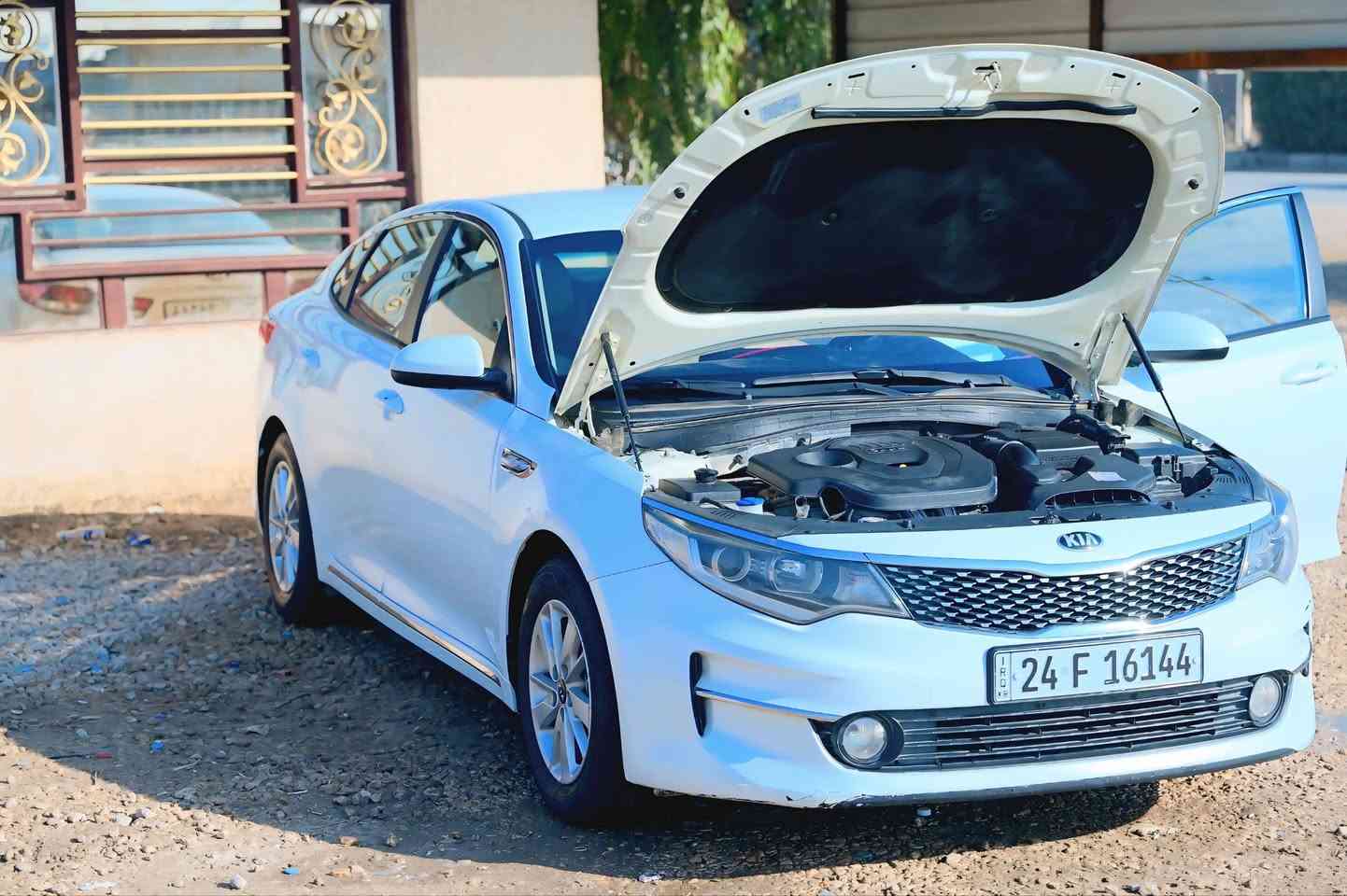 أوبتيما2018  كوري  محرك 2000 فول مواصفات كفاله سياره جديده مكان السياره الديوانيه   مهناويه  يتصل ***********
