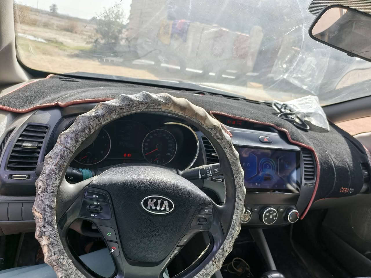 السلام عليكم سيراتو 2015خليجي محرك1600دوش مكفوله عده ملاحضات بسيطه السعر 116ورقه وبيها مجال بسيط للستفسار اكثر ***********
