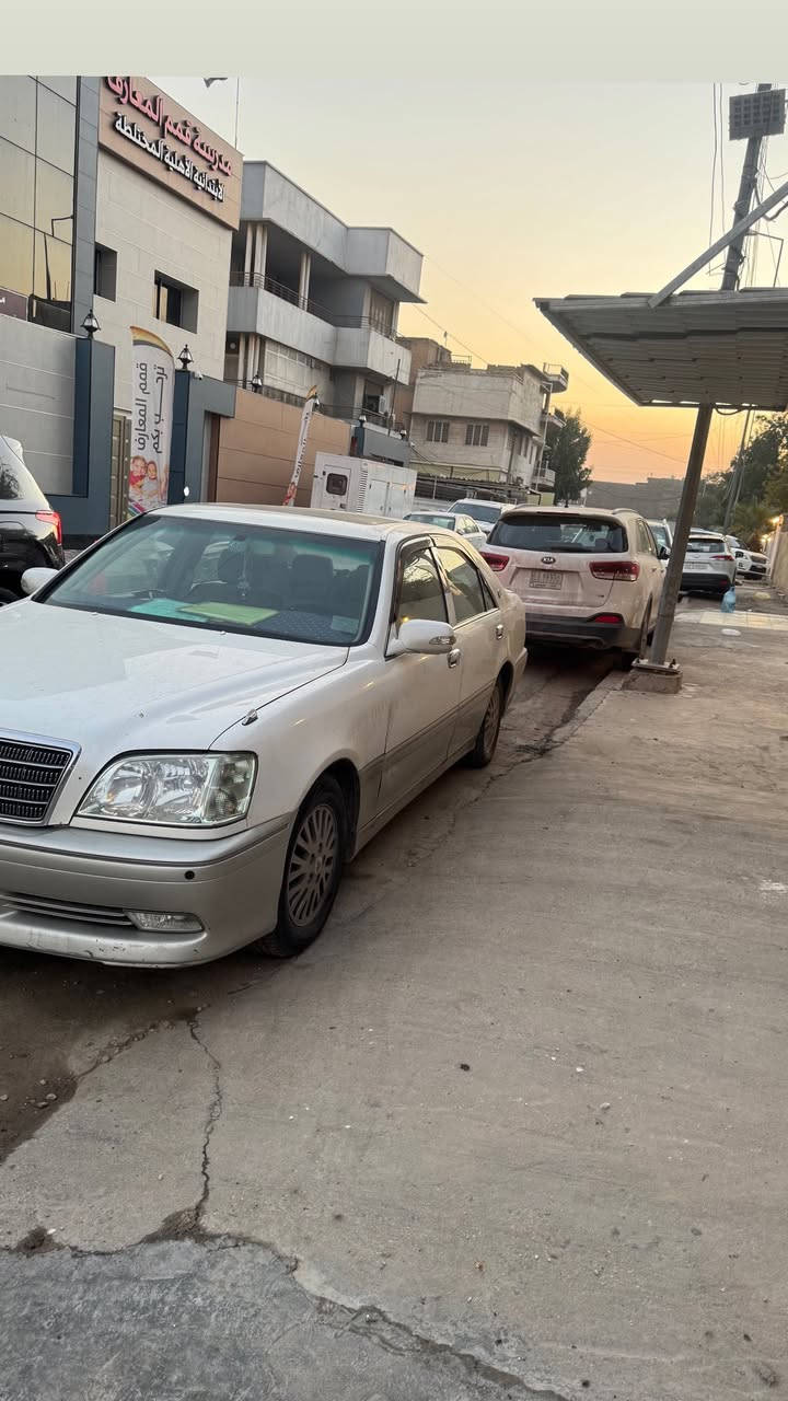 ملكه موديل 2000 تسجيل قديم وكاله العامه فقط 
سياره صارها 10 سنوات عندي 
محتاجه محرك لان بيه بكن (كايمه يعني) تريد تأخذ محرك vvti. محرك دي فور كبير لو صغير بكيفك أنت 
سياره شغاله بارحه اجيت منها من كربلاء مابيه اي شي 
سعرها 75 ورقه قفل 
مكانه بغداد الكاظمية *********** المحامي جعفر
