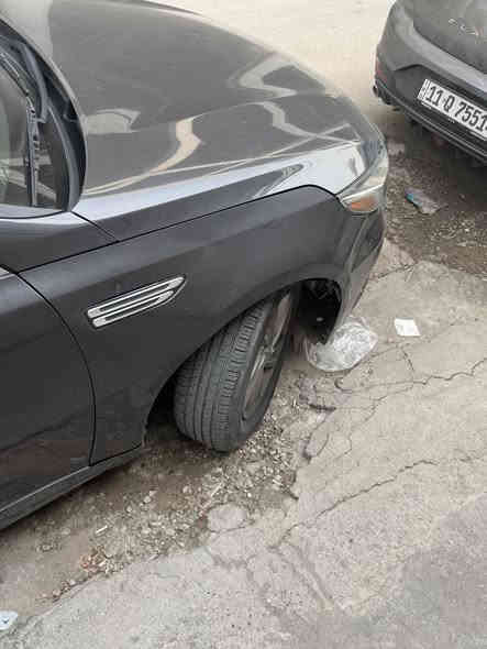 كيا اوبتما 2019  رقم اربيل القديم وارد امريكي حادثها جاملغ و نص باب جانبي سياره بيها ملاحضات بسيطه بالكشر. سياره fe. 
ماشيه 85 
السعر 128و بيهد مجال بسيط 

***********
