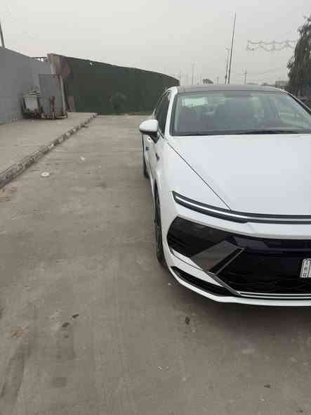 اسلام عليكم هونداي سوناتا موديل ٢٤ خليجي وكالة الكاصد سيارة زيرو صفر رقم بغداد الدولي بسمي مواصفات فول واحد على واحد بصمة بانراما صندوك كهرباء سايد بريك دكمه شاحن تليفون مودات واوامر صوتيه بردات خلفيه كراسي كهرباء جلد داخل بيجي ويل دعايه حساس مامي خلفي رادار نقطه عمياء محرك ٢٥٠٠ بانزين سيارة بعد هوايه مواصفات بيهه سعر ٢٦٥ مكان بغداد هاتف *********** سيارة مكفولة من جكت البره
