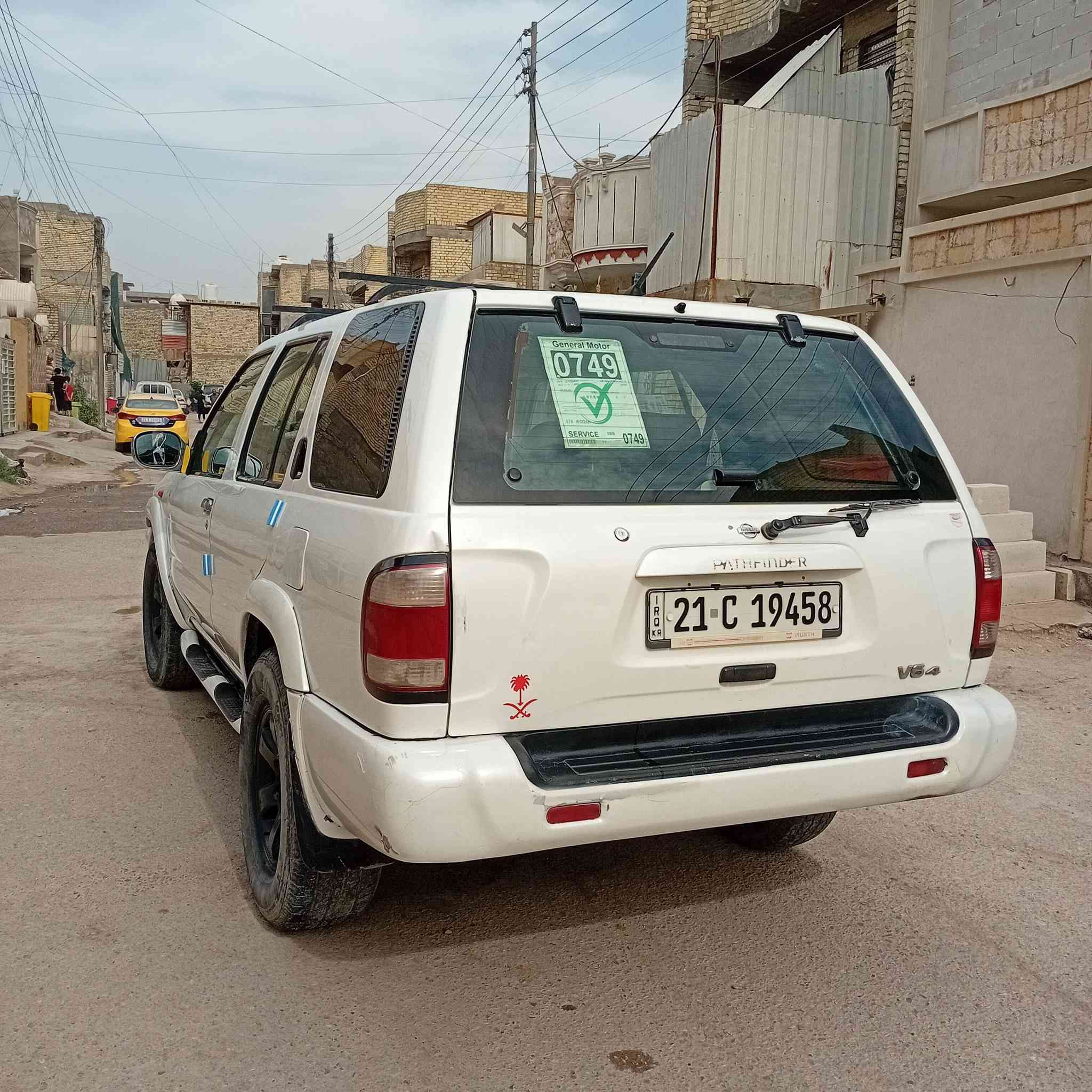 نيسان بافندر موديل ٢٠٠١ سياره جاهزه من كلشي سياره بلاديه بدون حادث بدون صبغ مكينه وكير تبريد تخم تاير صدر جديد رقم سلمانيه نكليزي تحويل ثاني يوم سعر ٥٨ بيهه مجال بصيط مكان سياره بغداد ***********
