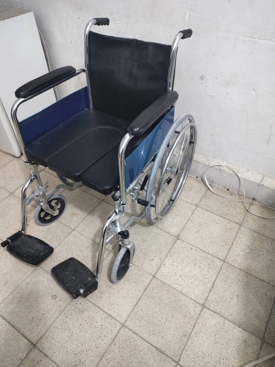 اثاث بيت جديد ما مستعمل وباله تركي .ديوانيه .الاسكان .مقابل المعهد التقني ***********
