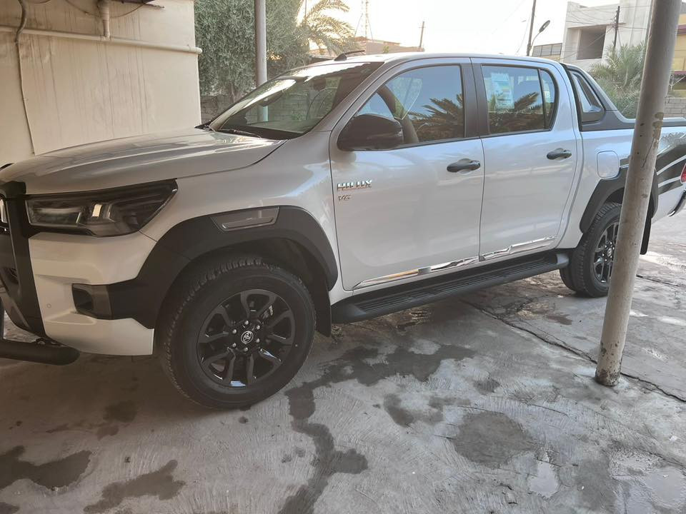 موديل ٢٠٢٤ مكفولة ماشية ١٨٠٠٠ الف كيلو متر للبيع مستعجل    *********** الاتصال
