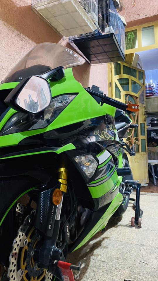 السلام عليكم شباب كاوسكي 16 للبيع انضمت قيادة٣مودات  ABS كامرة امامي خلفي يدات تدفئة حساس حرارة الجو حساس هوة الاطارات لايتات زنون سلايدرات محرك سلايدرات سكان قاعدة رقم واشاير تزويد مريات zx10r اجت بيهة تزويدهة اجة كلة من ليابان دراجة احلة من صورة ماشية 23بدون رقم مكانه ميسان السعر ٦٠ ورقه وبيهة مجال لتصال ***********
