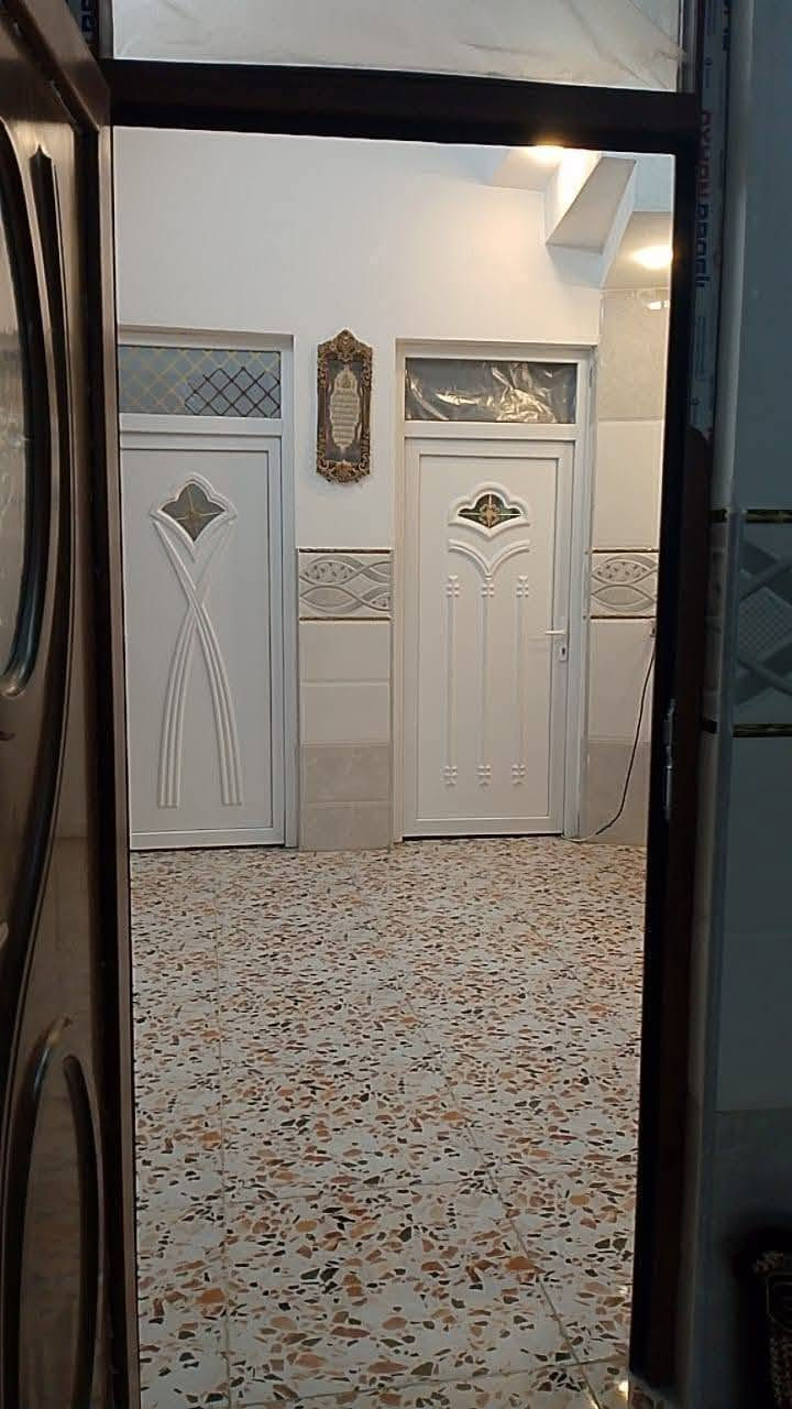 دار للبيع قوسيات حي الإيمان خلف معمل غاز دجله 

مساحه 170م غرفتين نوم هول استقبال مطبخ صحيات

 كامل خدمات ماء كهرباء تبليط بيت مرتب سعر 

الدار بس 55 للاستفسار اتصال أو راسل الصفحه

 ***********
