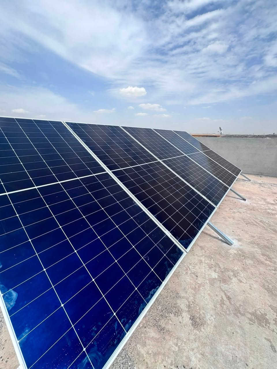 🌟 منظومة الطاقة الشمسية الاحترافية من Deye! 🌟
الأداء القوي يبدأ من المكونات الأصلية والتنفيذ المتقن! ⚡
📍 تفاصيل المنظومة:
▪️ انفرتر Deye 6kW 👈 ضمان 5 سنوات
▪️ بطارية Deye 16kW 👈 ضمان 5 سنوات
▪️ 8 ألواح شمسية 650W 👈 ضمان 15 سنة
جودة عالية، ترتيب احترافي للكابلات والحمايات، وضمان حقيقي يضمن لك الاستمرارية.
📥 تواصل معنا اليوم واستفسر عن تفاصيل التركيب:
📞 ***********
📍 القيارة

