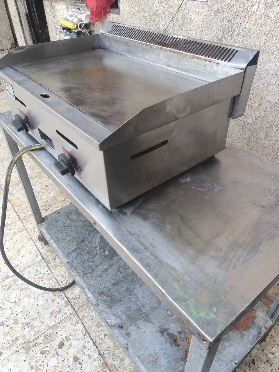 شوايه همبركر مع ميز استيل بغداد للبيع
***********
