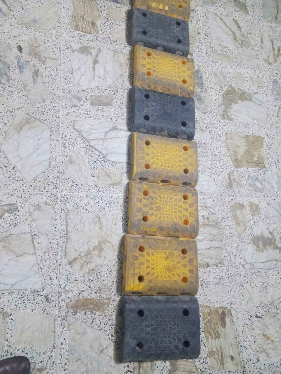 سلام عليكم طسة اسطناعيه الطول8 مترات جديده استخدام قليل كامله العنوان بغداد ‏‏‪***********‬‏
