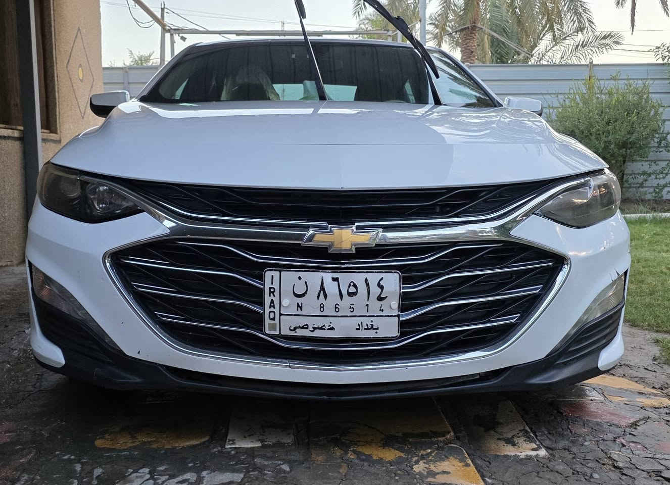 ماليبو LT
وارد امريكي محرك 1.5 turbo
موديل 19 لون ابيض رقم بغداد
حادثها بسيطة طخة بالجاملغ من جهة السايق مصبوغ وايضا شوية من باب السايق فقط صبغ مباوك لون والباقي كلة مكفول والحادث بالصور واضح جدا
السيارة ما شاء الله جديدة وماشية 68mil
بصمة تشغيل و أبواب وجنطة 
وشاشة وكامرة 
وايضا بطارية وتايرات وادامة كاملة مسويلها مناقصه شي فقط صدرها ٧٠ بالمية
السعر ٩٨ ورقة
مكاني بغداد عويريج
رقم الهاتف ***********
