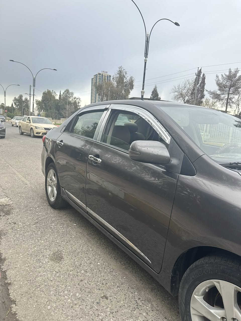 السلام عليكم ورحمة الله وبركاته
من رخصت الأدمن المحترم 
كورله 2011 امريكي
قطعه صبغ بدون دواخل وبيها سونار
نضيفه كلش بيها تعديل بارد بس ما مبين شغل درجه اولى
محرك بي خيط بخار 
كير مكفول 
تبريد ثلج 
صدر كلش نضيف
تايرات كلش نضيفات
بيها جراد بالقماره
شرط التحويل
السعر 113 ورقه وبيها شويه مجال
مكانها سامراء 
للأستفسار اكثر اتصل 
***********
