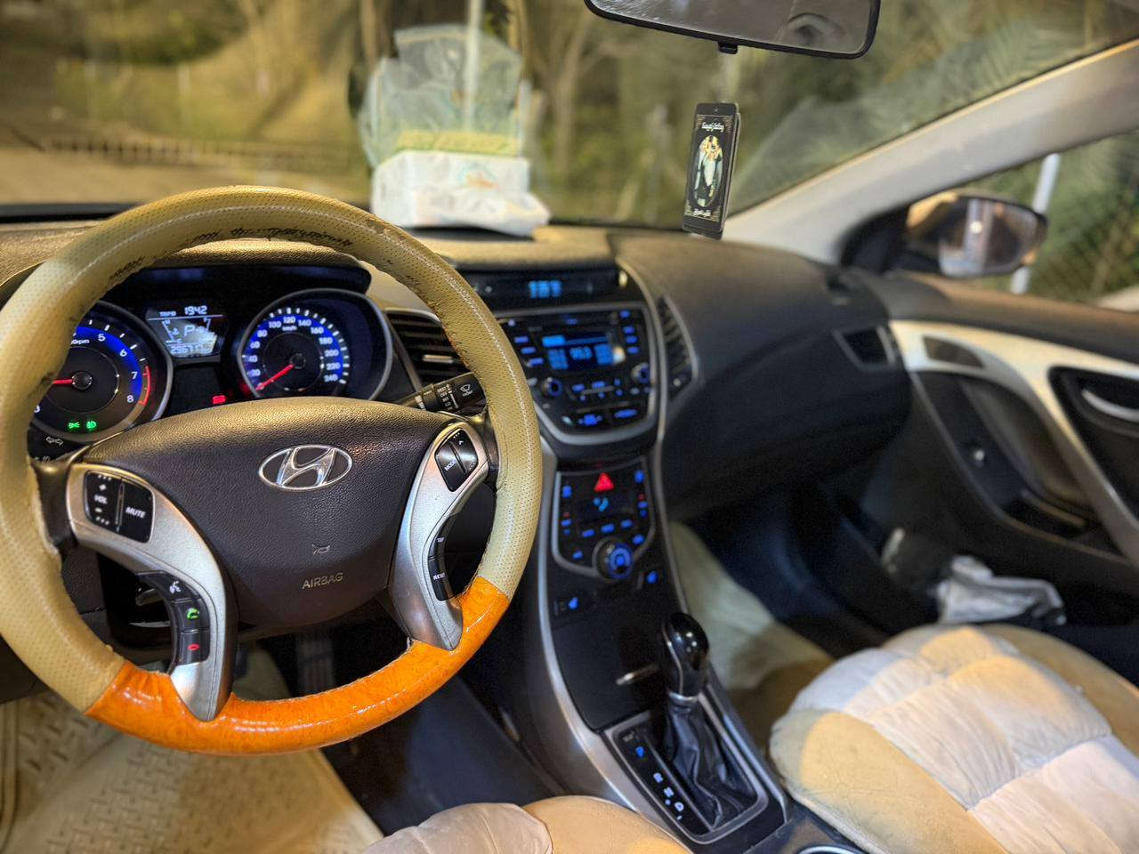 سلام عليكم افانتي موديل 2015 ضرر جاملغ وبنيد محرك 1600 تحويل مباشر السعر 110 او بيها مجال مكان السياره كربلاءالحسينيه ***********
