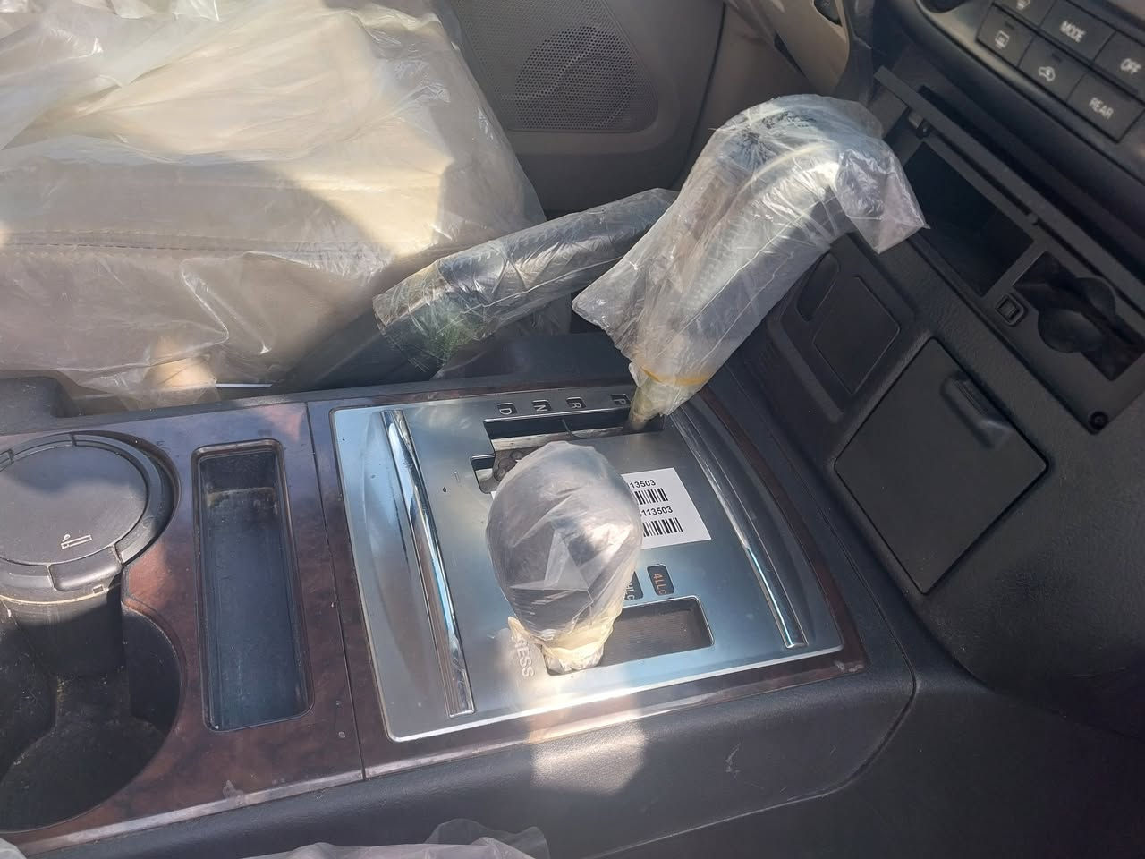 السلام عليكم باجيرو حبدور موديل 10رقم بغداد دغم تاير جديد لو كير شغال تتفعه تبريد شغال كشنات كهرباء مشروع وطني تح يل مباشر السياره نضيفه رفم الهاتف ***********
