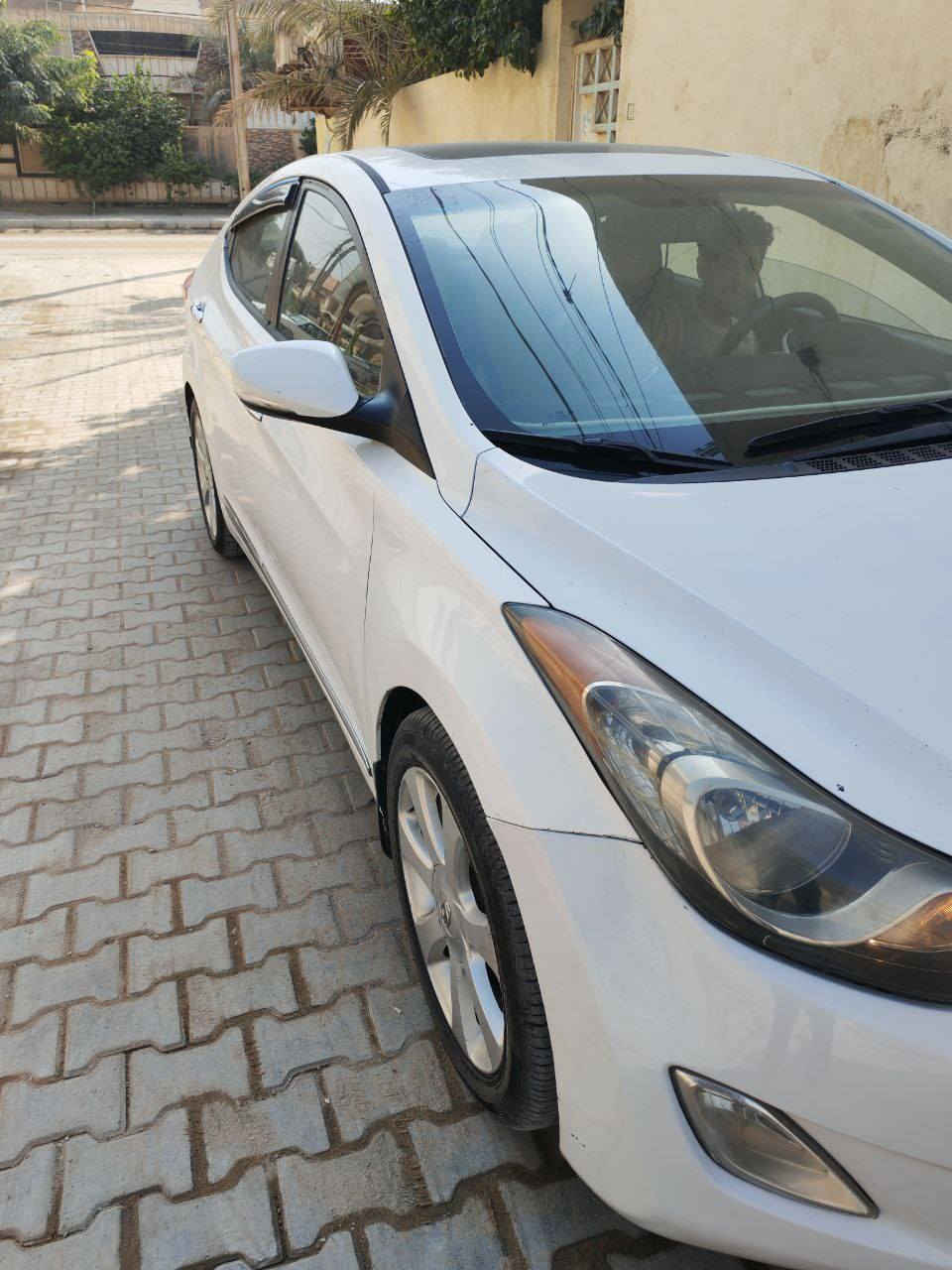 السلام عليكم النترا للبيع امريكي 2013 رقم بغداد دولي فول موصفات عدا البصمة
ويل كب 17 اربع دسك كامره حساس فتحه سلايت كشنات تدفئة حتى الخلفي محرك 1800 تبريد ثلج مانع انزلاق بيها مواصفات حلوه مثبة سرعة كشن السايق كهربائي ليبل واحد حادثها البنيد سطحي مبدل والقديم موجود  
وبيها صبغ جنطه وجملغات الخلفيه بدون معجون اثر شخوط باب السايق بي بارد
والباقي مكفول شاصي لغود الحوض
السعر 103 وبيها مجال قليل 
للاستفسار اكثر ***********
