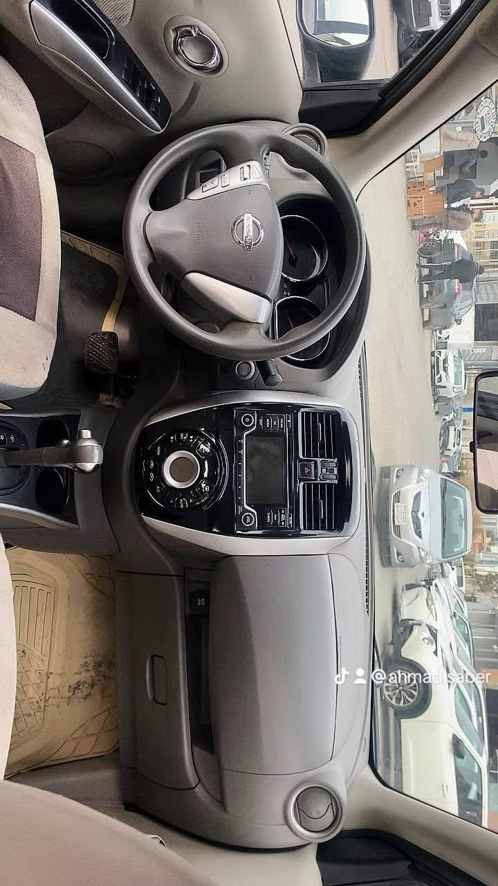 نيسان لاكشمى باى 2016ى فوول مواسه فات سه ياره كه به سمه و ويلكه پو ته بريد له مسو جوار جام كاره بايو ته بريك مه ركه زيو مواسه فات خاسه هه موو شتى نوى كرايته وه دوو پارچه ى سبوخه كه ميك ته حديلى هه يه 150هه زار رؤيشتيه داواى 92وه ره قه ى ده كه م 
*********** أربيل, العراق
