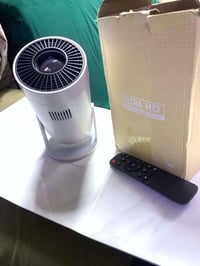 داتا شو فول مواصفات وايفاي وتربط على الشاشه ب٤٠ وبيها مجال 07726637106