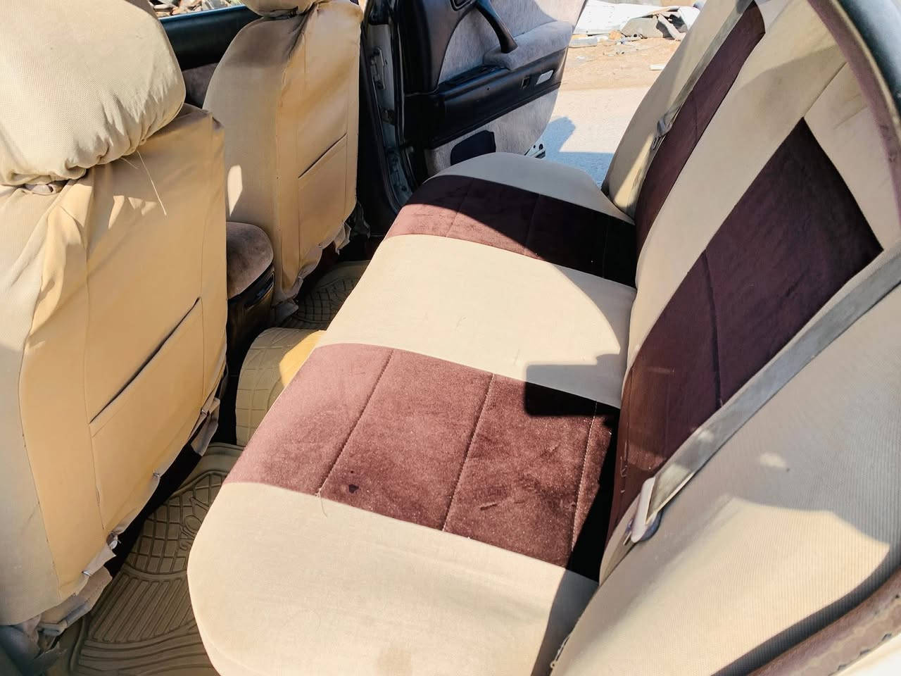 تيوتا كراون 1992 

كفاله كص ونقل جثه واصوليات 

رقم انبار انكليزي 

حداده و كهربائيات جديد

كير ومحرك بطه 2500 

كشن كهرباء 

ربل بدي جديد 

مصبوغ عام سابقا جماليه فقط 

تبريد نقصه شي بسيط 

باقي التفاصيل معروفه…

السعر 50 وبي مجال 

عنواني واسط الكوت

***********
