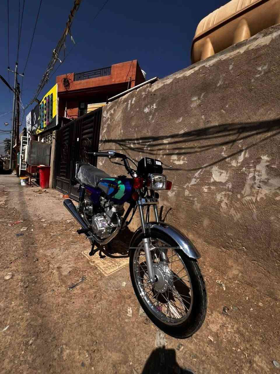 سلام عليكم نامة 🏍 موديل 26 صارلها اسبوع نازلة من الرمبة ماشية 2000 مكاني بعقوبة 7 نيسان 

*********** واتساب فقط.  مو شراي لاتعبني رحمة الوالديك
