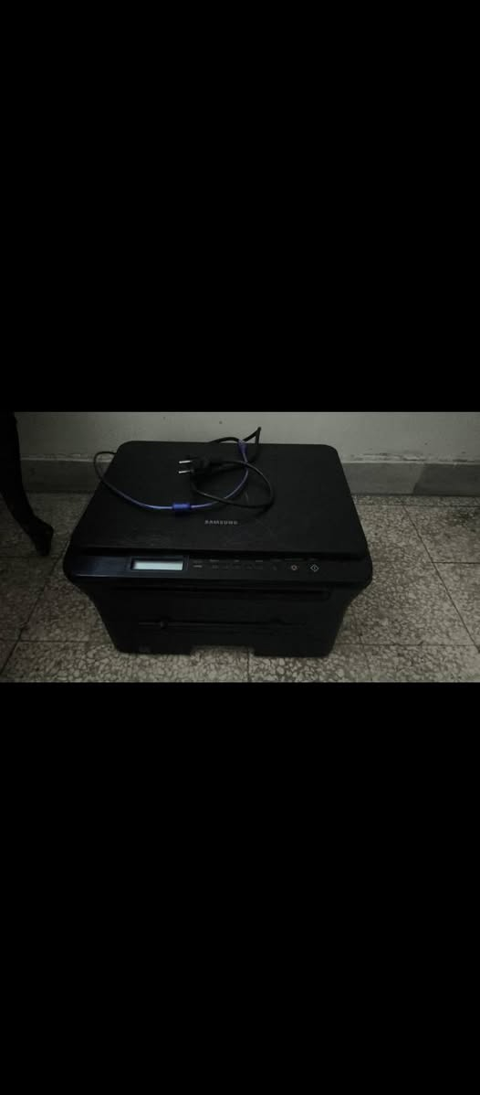 للبيع طابعة  اسود وابيض ليزرية سامسونج موديل sx4300 حبرها مليان وجاهز وحبرها رخيص في السوق بجي حبرها بودرة بسعر مغري لا التواصل على الرقم أو واتس اب 0939092278


**إذا كنت صاحب هذا الإعلان وتريد حذفه لأي سبب، رجاءا أرسل رسالة إلى الدعم الفني**