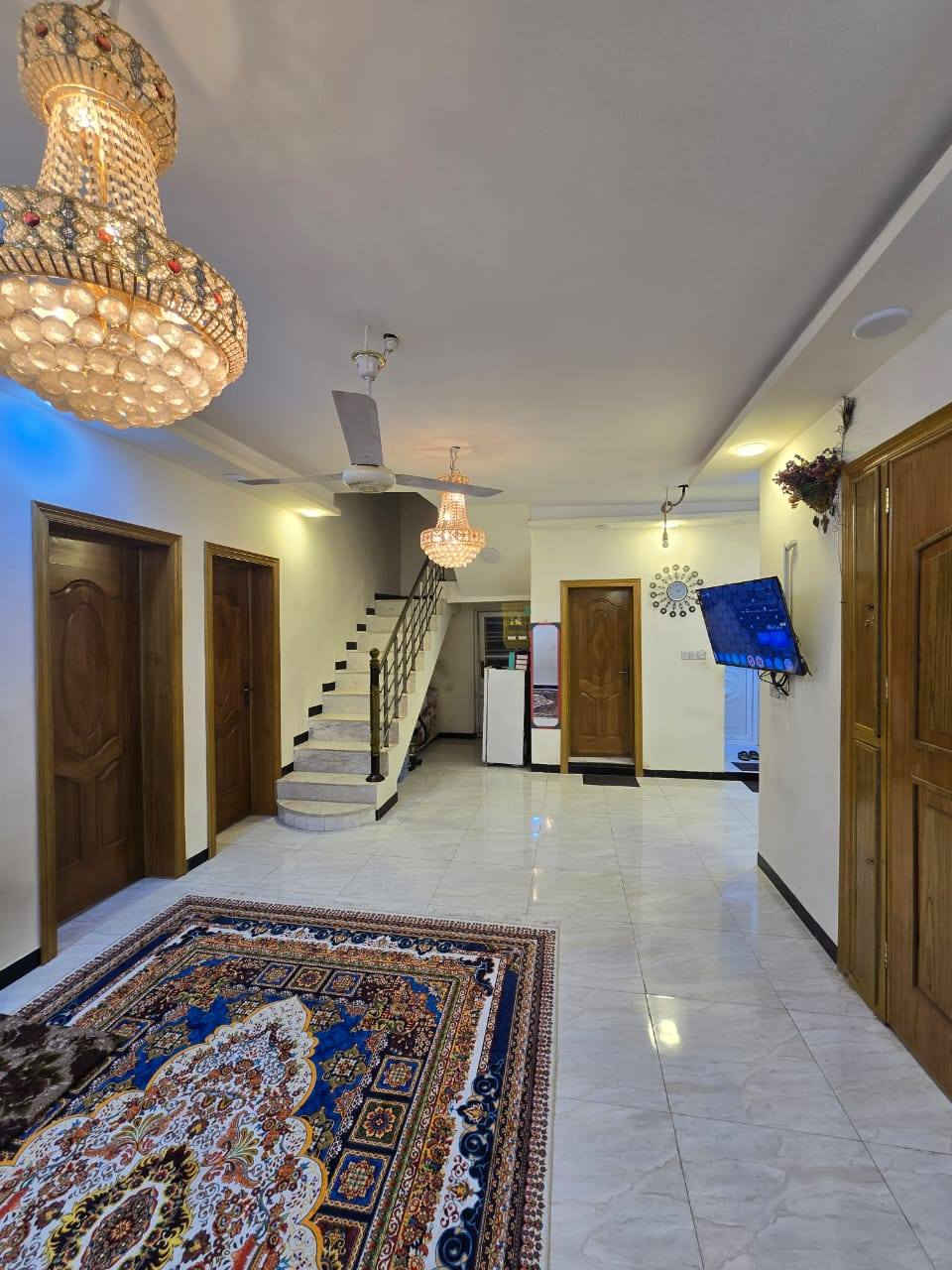 🔵بيت 200م حي الصمود 

🔵طابقين خمس غرف نوم 

🔵موقع البيت مقابل فرع مدخل شارع رئيسي

مكتب الاسرة للعقار 
عنوان المكتب/ كربلاء المقدسة/ حي الاسرة قرب مثلجات الساقي / مجاور سيد الحليب 

الهاتف /***********
 

#كربلاء #حي #الاسرة #الاسره #بيع #شراء #للبيع #عقارات #بيت #دار #قطعه #قطعة #التحدي #الصمود #الميلاد
