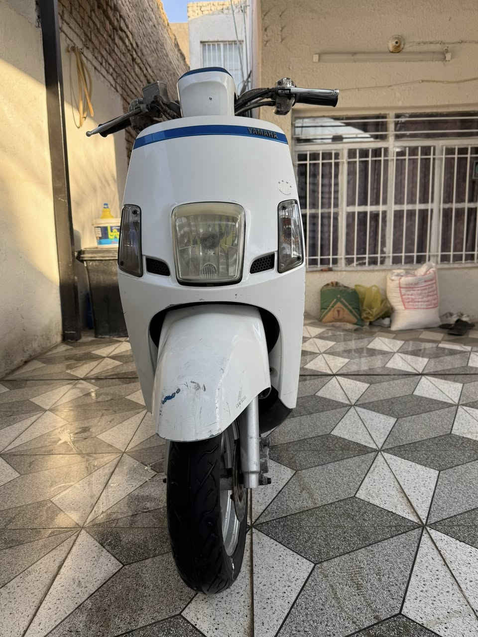 السلام عليكم
للبيع، بوليسي مسطره لون ابيض داخل رصاصي 
كفاله عامة مامفتوحة ولا تنقيص ولا تبخير ولا كلشي . ختم واحد داخل وكفرات ومكينه ، كلها شغاله كهربائات لايت زنون مكاني قضاء المسيب 
*********** ومتواجد بلخاص هم
شراي تعال خاص تحب تسولف لتجي
