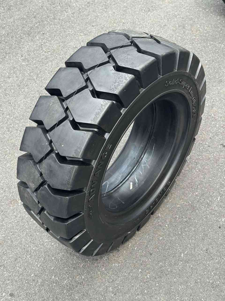 Premium 28*9-15 solid forklift tires for 3-3.5t forklifts.
No flats, long lifespan, bulk discount available.
Message me for details!
What size forklift tires do you need? Comment below


**إذا كنت صاحب هذا الإعلان وتريد حذفه لأي سبب، رجاءا أرسل رسالة إلى الدعم الفني**