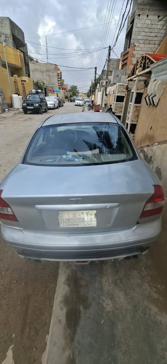 سلام عليكم من رخصة الادمن دايو نوبرة موديل 2000 رقم ديالى كير ومحرك خير من الله  تخم تاير  سيارة كاملة وكشرها كدامك واضح سعر  30 ورقة وبيهة مجال عنوان ديالى بلدروز
  ***********
