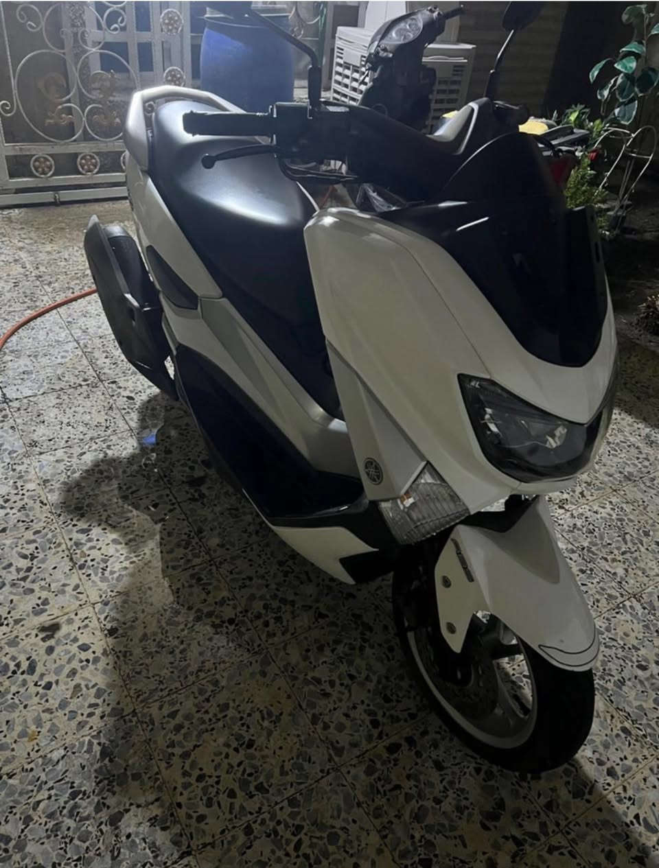 السلام عليكم 
دراجه ان ماكس للبيع مثل ما وضحه بالصور محرك كهربائية مكفوله السعر 1500000 مليون ونص مكاني بغداد الحريه الراغبين بالشراء اتصال 📞 على الرقم *********** بي واتساب
