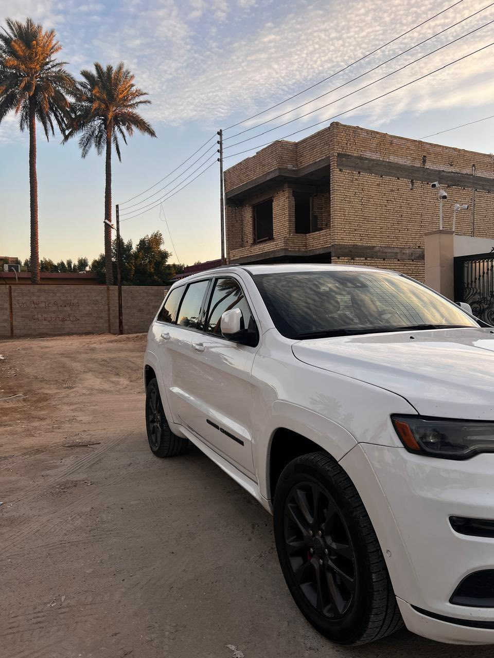 السلام عليكم مكلف في النشر غير متواجد ماسنجر
للبيع جيب لمتيد اكس 2018 

موديل 2020 رقم بغداد بسمي

السياره  فوول للاخير ١/١ محرك 3600

السعر 235 وبيه مجال

متواجد في كسره وعطش وفي الدوره 

للاستفسار ***********
