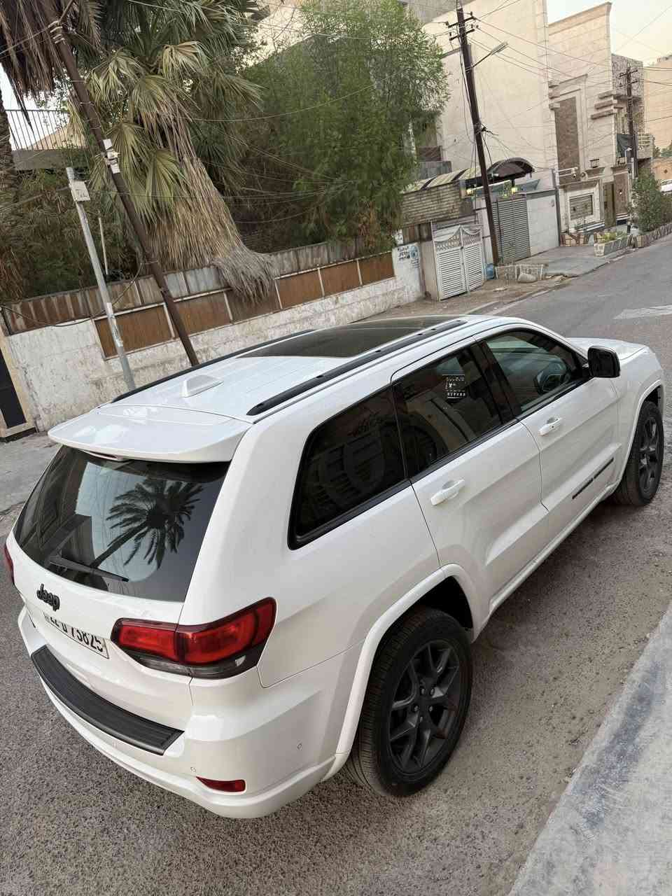 سلام عليكم للبيع جيب 2021 
ثمانينيه 
مكفوله كفاله عامه 
فول 1/1 للاخير 
ماشيه 60 الف 
مواصفات السياره 
بنوراما 
رادار امامي 
اوتو بارك 
دشبول 6 دكم 
حساس امامي خلفي 
كشنات جلد تدفئه تبريد
صندوك كهرباء 
كشنات كهرباء 
وبعد بيها هوايه مواصفات 
رقم أربيل بسمي 
السعر 318 
مكاني بغداد 
***********
